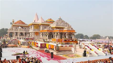 10 Most Famous Temples In Uttar Pradesh You Must Visit! • Travelothon