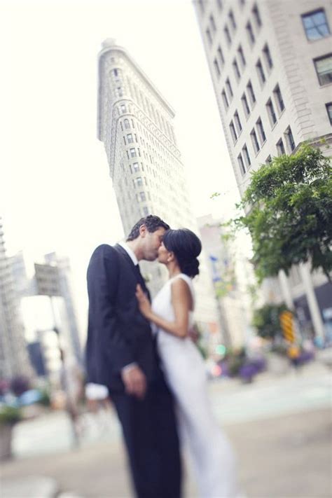 Stylish New York City Rooftop Wedding | Junebug Weddings | Rooftop wedding, Manhattan wedding ...