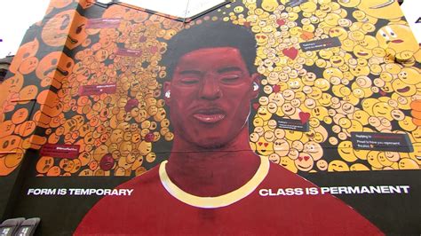 Marcus Rashford mural created to support Manchester United forward following online abuse | ITV ...