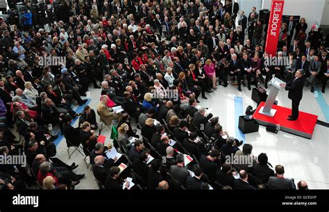 2010 General Election campaign Apr 12th Stock Photo - Alamy