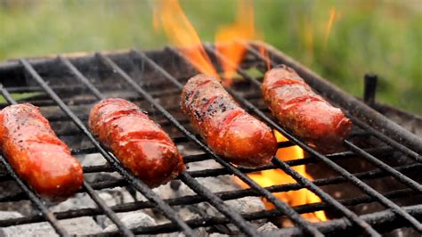 The Best Ways to Grill Sausage - wikiHow