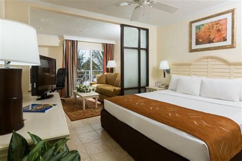 Comfort Suites Paradise Island vacation deals - Lowest Prices ...