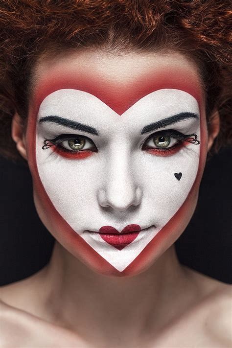 Queen of Hearts | Queen of hearts makeup, Halloween costumes makeup, Wonderland makeup