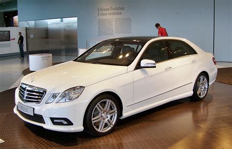 File:White W212 E 500 AMG Mercedes-Museum.jpg - Wikipedia