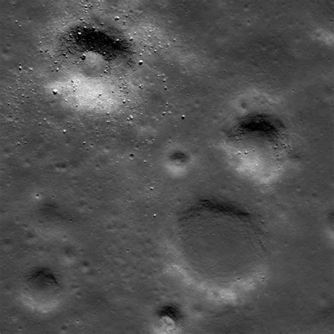 Craters on the Moon: High-res photos reveal their history and age (Photo).