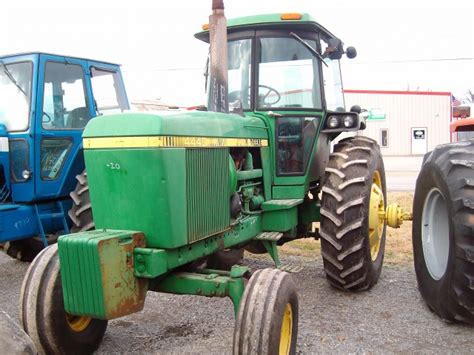 John Deere 4440 salvage tractor at Bootheel Tractor Parts