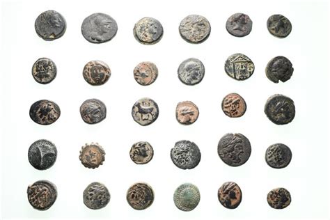 Greece. Asia Minor. Lot of 30 bronzes. Mainly Seleucid - Catawiki