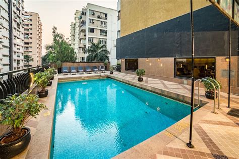 Book Fariyas Hotel in Mumbai | Hotels.com