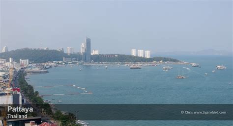 Life in Kingdom of Thailand: Pattaya Beach: Daytime Activities