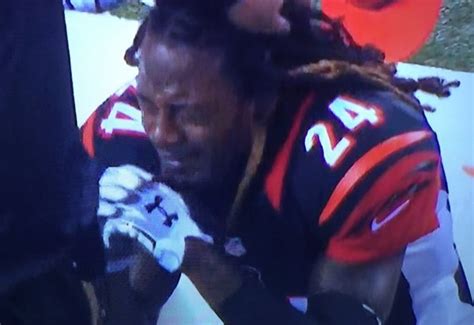 Pacman Jones crying at end of Bengals loss (Video) | Larry Brown Sports