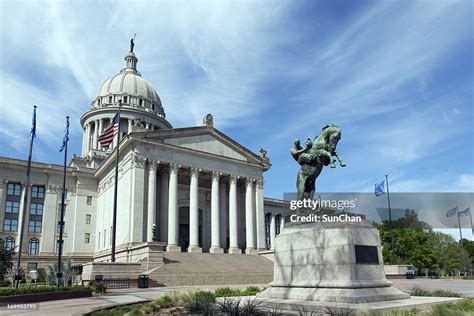 Oklahoma State Capitol Building High-Res Stock Photo - Getty Images