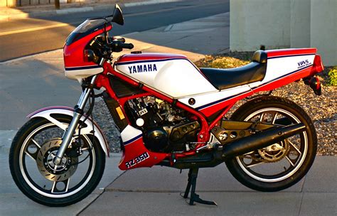 20151108 1984 yamaha rz350 left - Rare SportBikesForSale