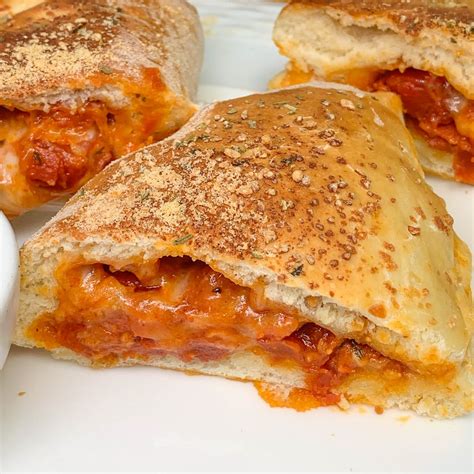 Quick Pepperoni Calzones - Hot Rod's Recipes