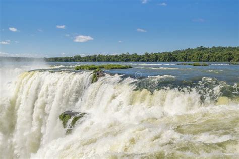 Devil`s Throat at the Iguazu Falls Stock Image - Image of cascade, throat: 133783497