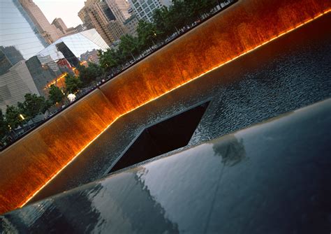 World Trade Centre Complex Memorial Pools | Nextron