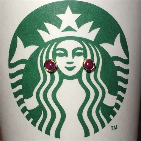 Starbucks Logo History Meaning | knauki