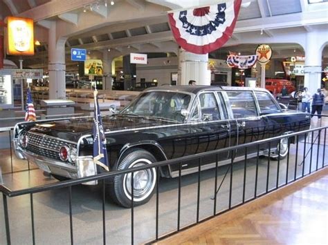 Henry ford car museum detroit