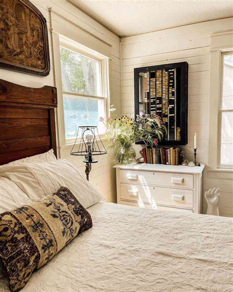 Country Cottage Bedroom Furniture