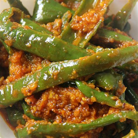 Hari Mirch Sabzi Recipe : How to make spicy, tasty hari mirch ki sabji ...