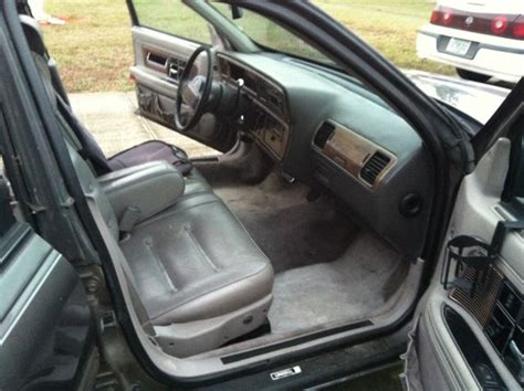 1988 Lincoln Continental Signature Sedan 4-Door 3.8L for sale in Deltona, Florida, United States ...