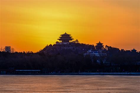 Golden sunrise over Beijing - CGTN