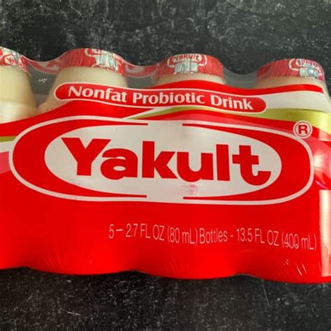 Yakult Benefits (Probiotic Drink Price, Ingredients, more!)