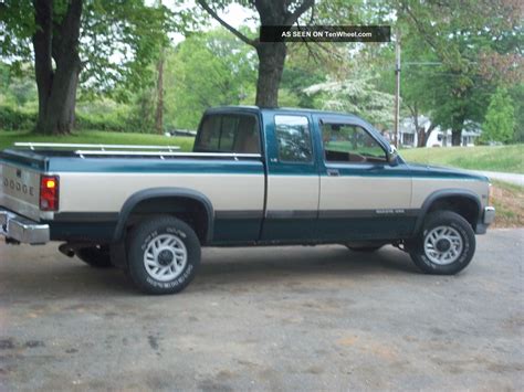 1993 Dodge Dakota - Information and photos - MOMENTcar