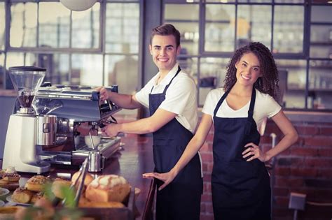 Khâu tuyển dụng nhân viên cho quán cafe cũng vô cùng quan trọng. Bonjour Coffee sẽ mách bạn 10 ...