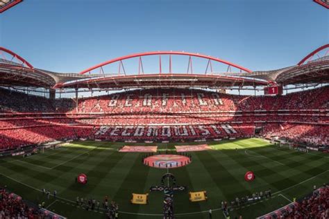 Benfica Lissabon Stadion / Estadio Da Luz Stadion Von Benfica Lissabon Portugal Stockfotografie ...