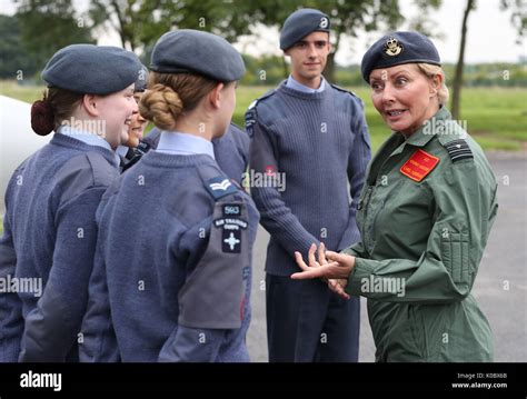 She receives lennox boyd trophy hi-res stock photography and images - Alamy