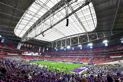 Fans Are Suggesting TCU Forfeit The Game At Halftime - The Spun