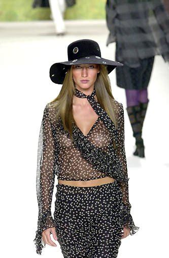 Gisele Bundchen Runway Photos - Gisele Bundchen Photo (141600) - Fanpop