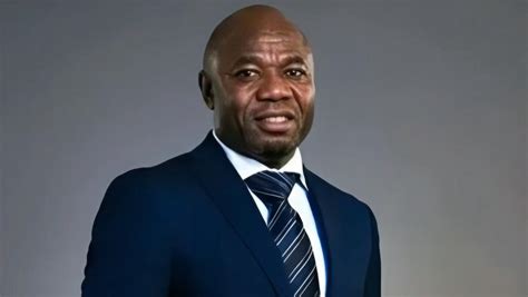 Emmanuel Amunike Frontrunner for Super Eagles Head Coach Role - What ...