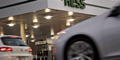 Chevron's All-Stock Deal for Hess Is Surprising. Why Wall Street Isn't Thrilled. - Barron's