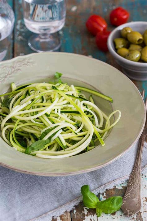 Courgette pasta with roasted tomatoes | Simone's Kitchen