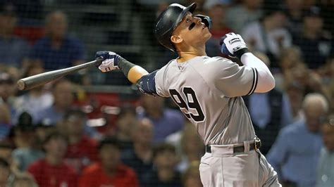 Aaron Judge Breaks American League Home Run Record | HowStuffWorks