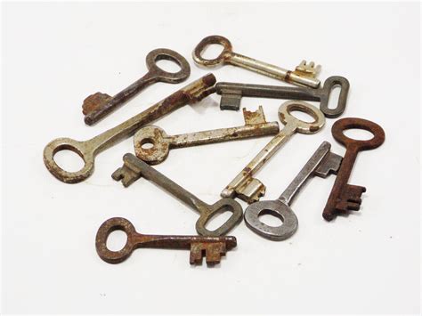 steampunk keys skeleton primitive keys old house keys doors authentic keys antique metal keys ...