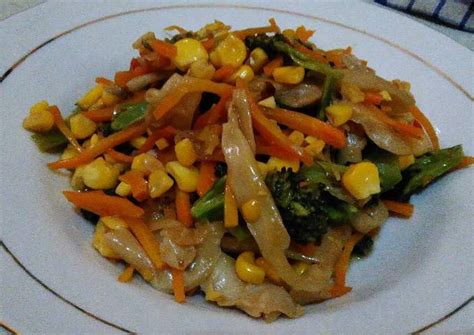 Resep Tumis sayur (brokoli, jamur tiram, wortel, jagung manis) oleh Nitaaristya - Cookpad