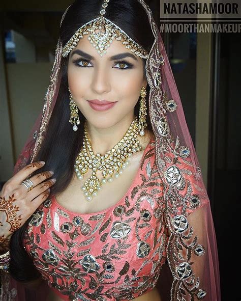 Stunning look...great job natasha 🙌:) Tikka Jewelry, Bridal Jewelry, Jewellery, Wedding Trends ...