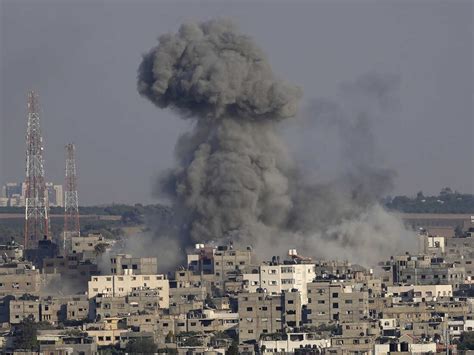 A cease-fire between Israel and Palestinian militants has taken effect ...