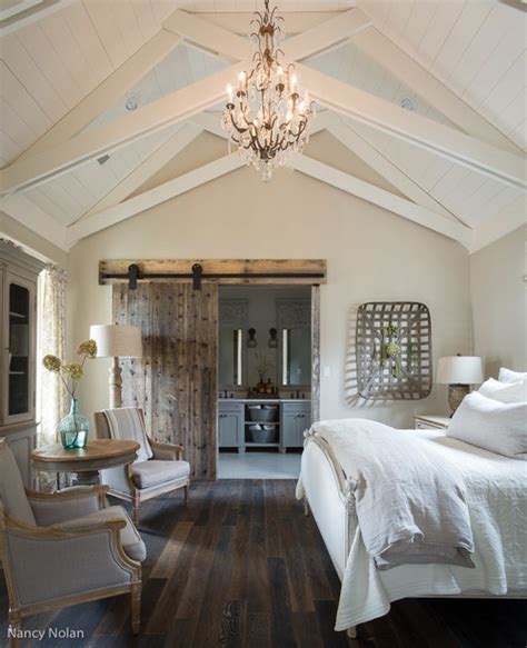 19 Modern Farmhouse Master Bedrooms + 10 helpful decorating tips.