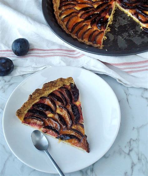 Crunchy Plum Tart Recipe — Eatwell101