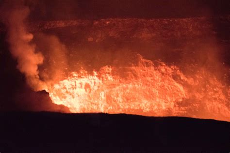 Hawaii Volcanoes National Park: Wrath of Pele - Journey to All National Parks