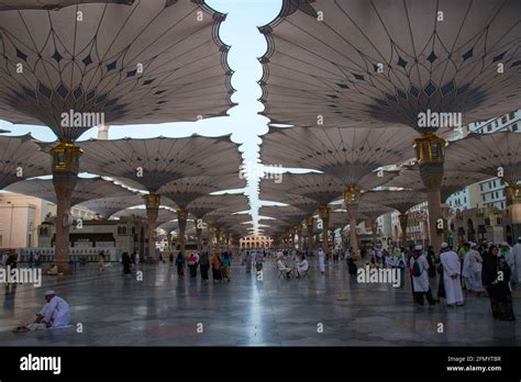 Madinah al Munawwarah. Exterior view of Nabawi Mosque. Muslim pilgrims ...