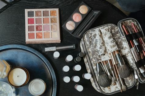 Makeup Brush Set in Case · Free Stock Photo