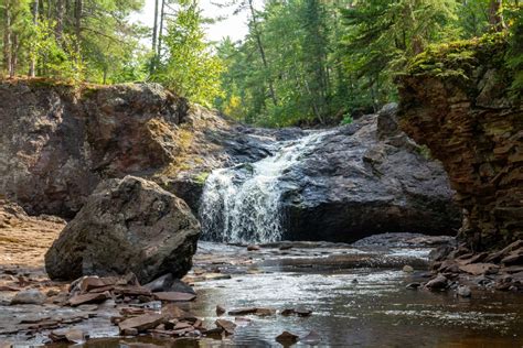 8 Beautiful Day Hikes Near Ashland, WI