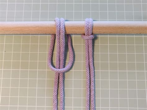 Macrame lark's head knot tutorial: Step-by-step with photos