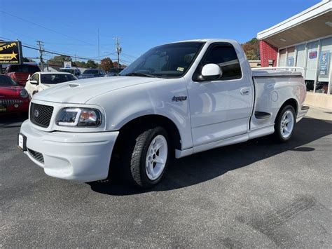 2000 Ford F-150 SVT Lightning Sports Surprising Custom Detail (Modded Monday) - Ford-Trucks.com