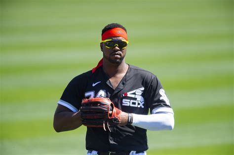 Eloy Jimenez injury: Latest White Sox update doesn't sound promising