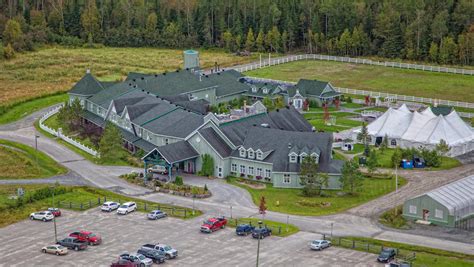 Cedar Meadows Resort & Spa, Timmins - Room Prices & Reviews | Travelocity